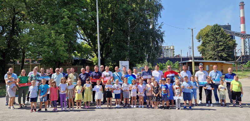 „Prvi dani škole uz podršku Koksare“: Uručeni vrijedni pokloni za naše đake prvake